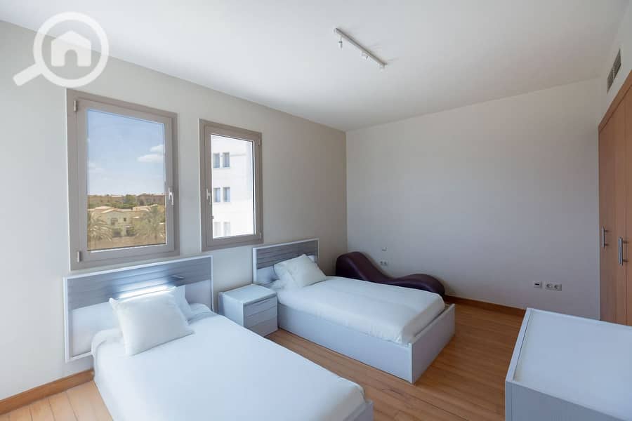 9 WhatsApp Image 2026-01-28 at 15.57. 53 (1). jpeg