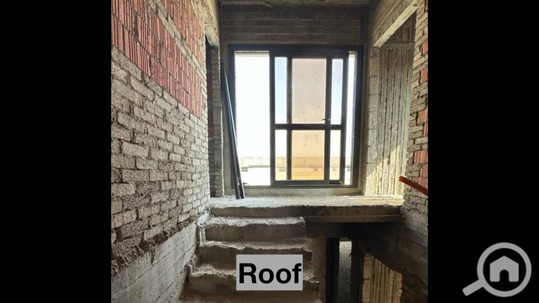 18 Patio zahraa zayed - quadro for sale_page-0020. jpg