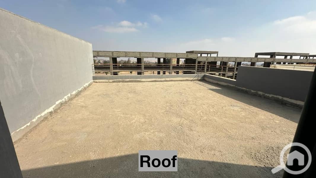 20 Patio zahraa zayed - quadro for sale_page-0022. jpg