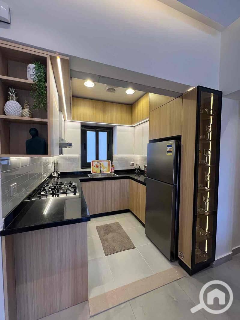 4 fb2684af-46a0-4000-91e6-5f54d7392a09. jpg