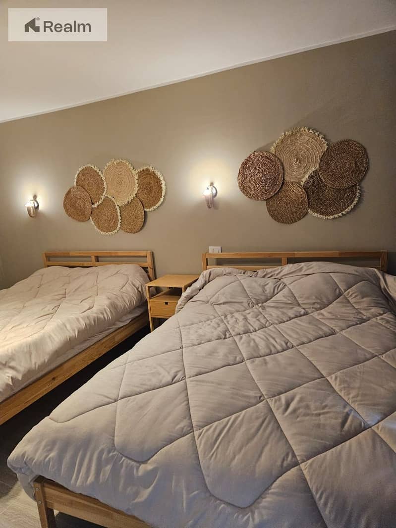 4 WhatsApp Image 2025-10-22 at 20.00. 04_1bd0e47c. jpg