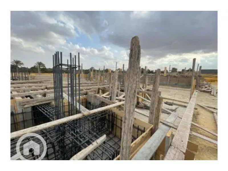 11 7084063-a147co. jpg