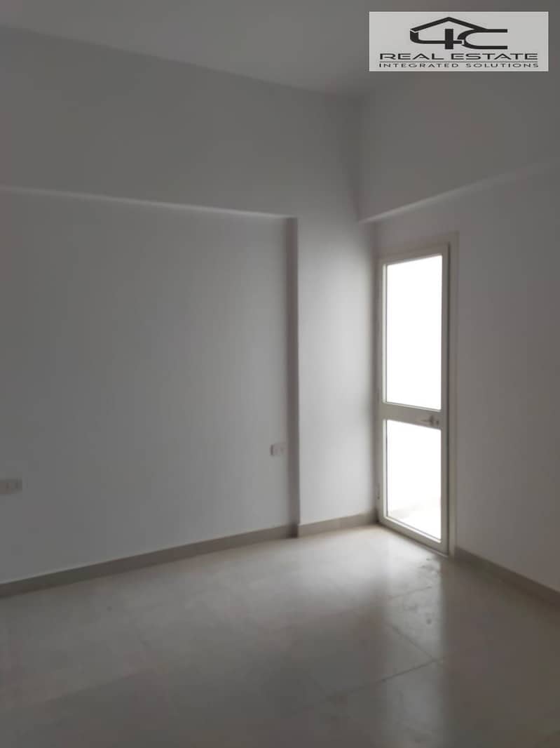 4 WhatsApp Image 2025-02-26 at 13.19. 46. jpeg