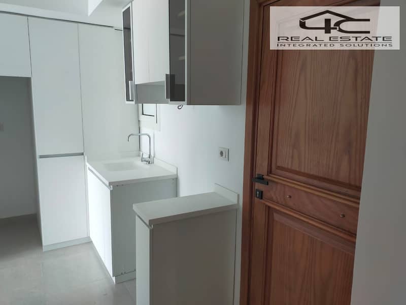 10 WhatsApp Image 2025-02-26 at 13.19. 50 (5). jpeg