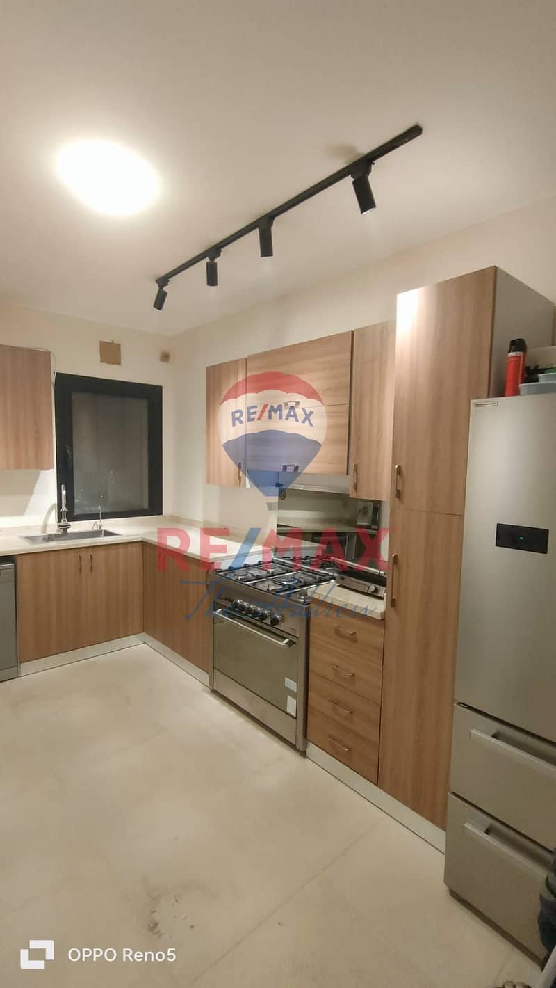 3 f77d0ee3-57af-4138-8671-9f1af0109354. jpg