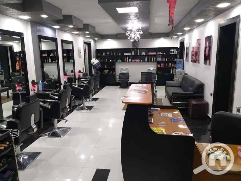 2 b432f753-958f-4bcc-8550-83d02a59d1aa. jpg