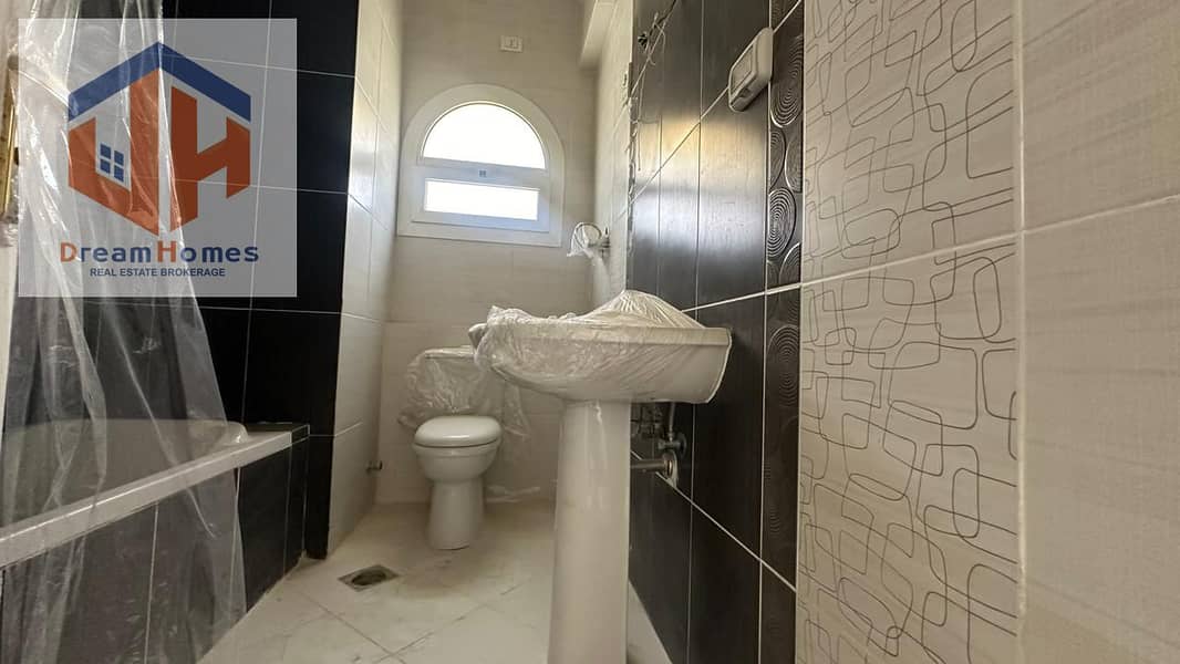 6 WhatsApp Image 2026-01-28 at 2.00. 31 PM (4). jpeg