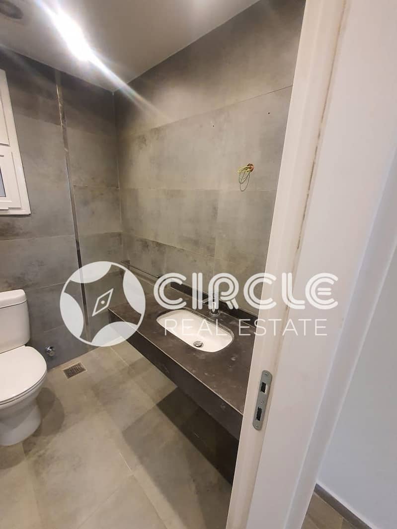 14 WhatsApp Image 2026-01-28 at 00.27. 14 (2). jpeg