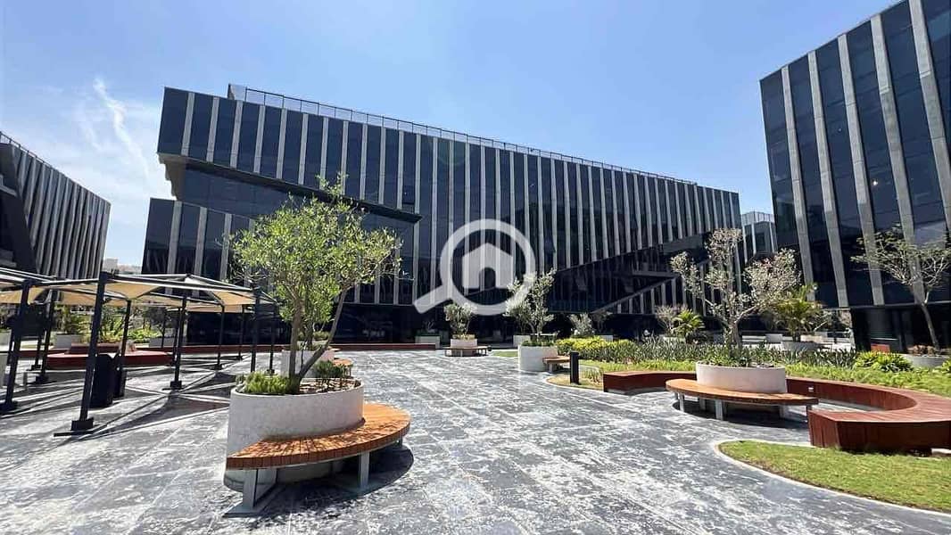 2 4593e5dc-4fb8-4147-955c-707b727e8dd4. jpg