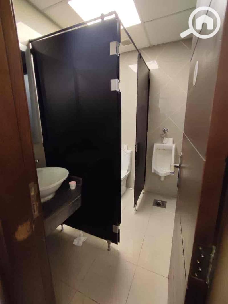 13 b84220cd-cf59-463e-9f4d-6a29986d3fbe. jpg