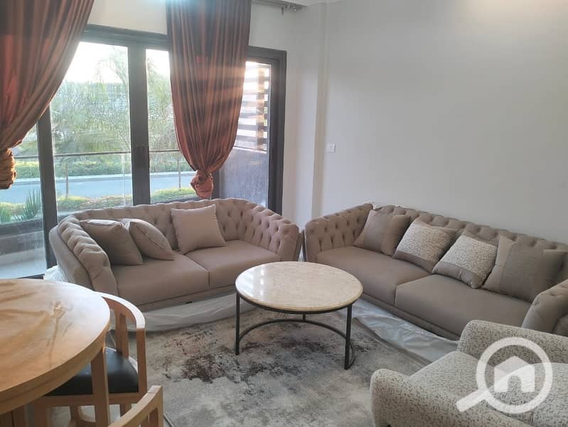 2 33dc2e16-3148-4064-9c18-16d14d47ab32. jpg