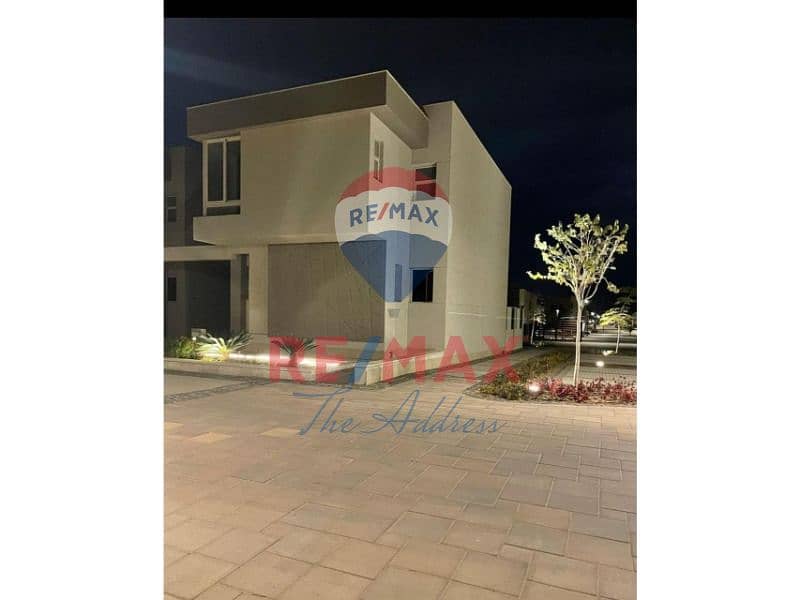 4 36c2afb9-2236-431b-86c2-5701fb5a9f99. jpg