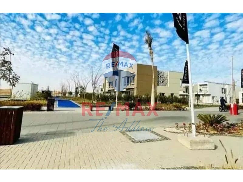 11 7323b64b-ff79-440c-b488-a79d6742b34f. jpg