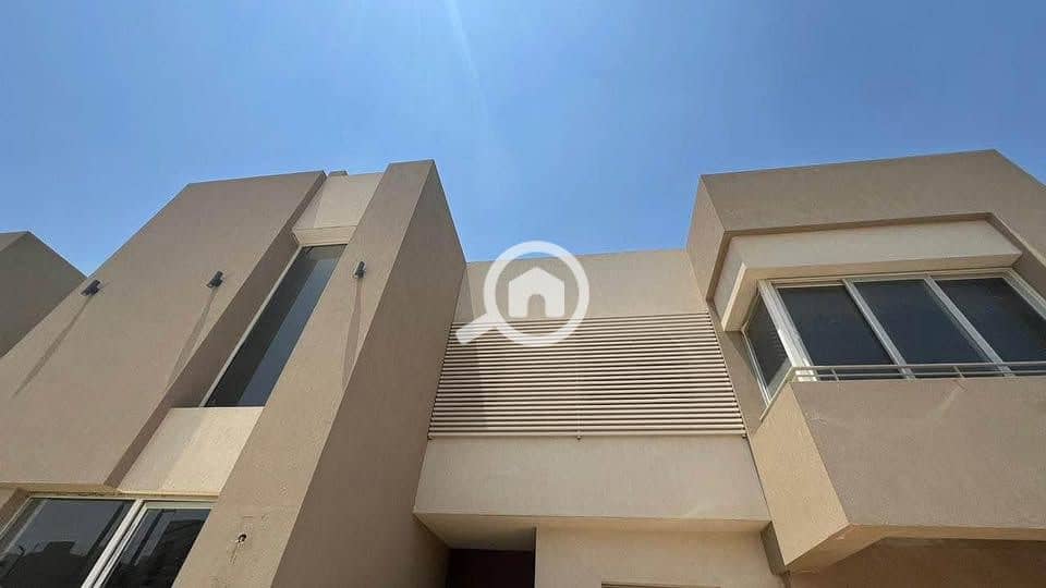 8 486576349_1817372325706232_5939744663178064047_n. jpg