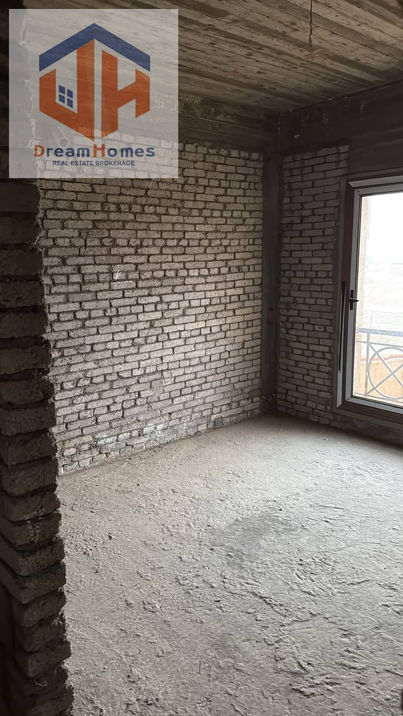 4 5b5951c6-b562-49ea-8154-906c30987bf0. jpg