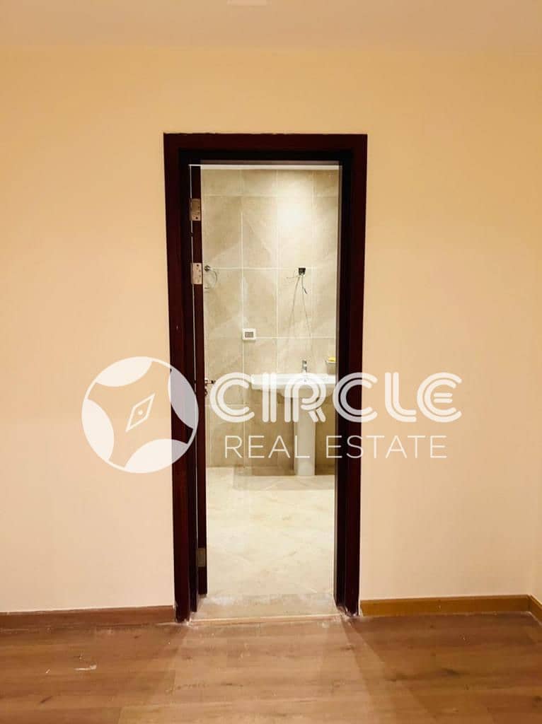 7 WhatsApp Image 2026-01-28 at 00.28. 56 (1). jpeg