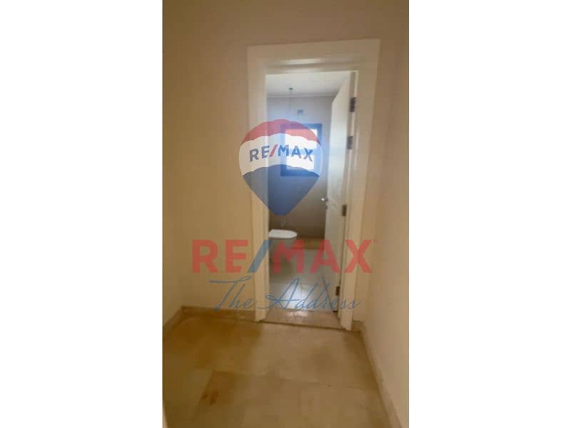 8 86cb1f0b-6def-4ced-b2d8-202b5fad821f. jpg