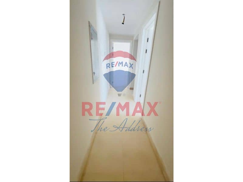 12 d9c343c4-80f1-4f4a-9271-3e12212e127a. jpg