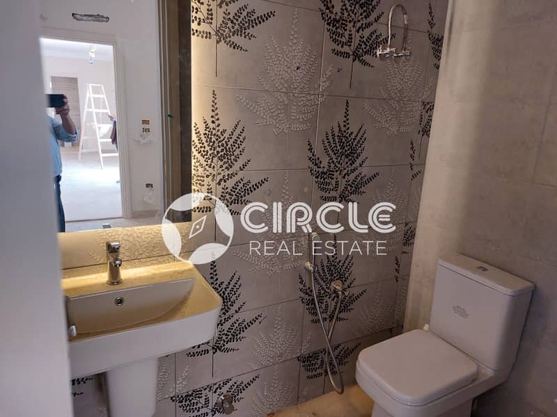 12 WhatsApp Image 2026-01-28 at 00.29. 46 (2). jpeg