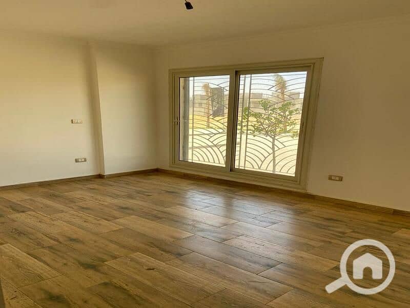 6 fabc596d-bb4f-4605-a6f2-78630f8f381e. jpg