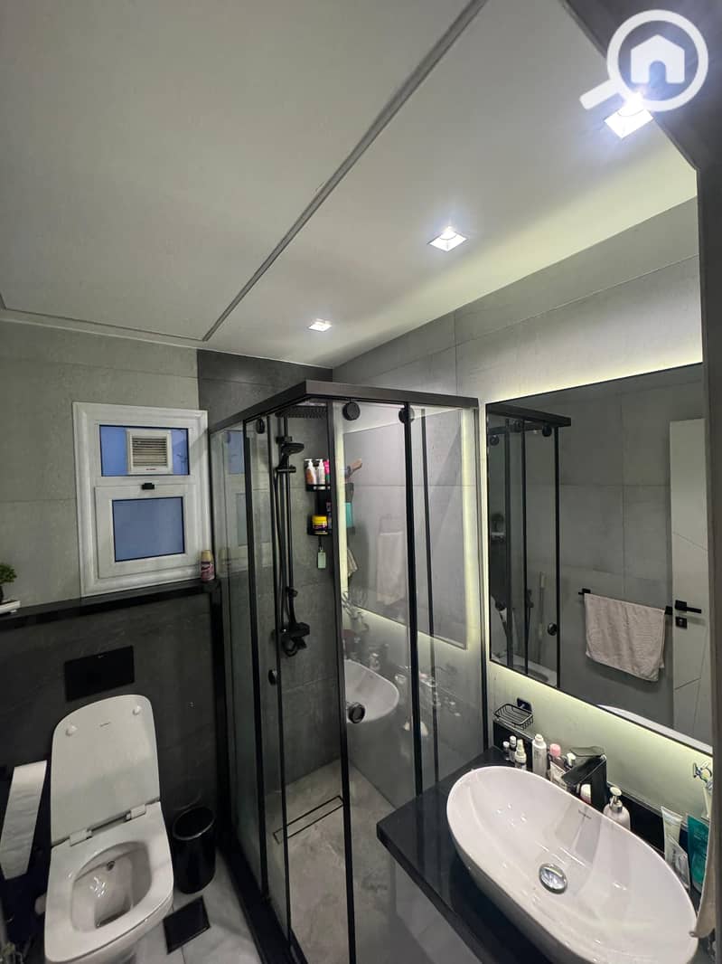 5 3beb40da-dcf5-47af-9b82-fe230f2aade7. jpg