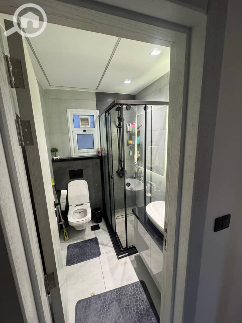 6 3de93f17-b817-47f0-b83c-1cb924c051dc. jpg