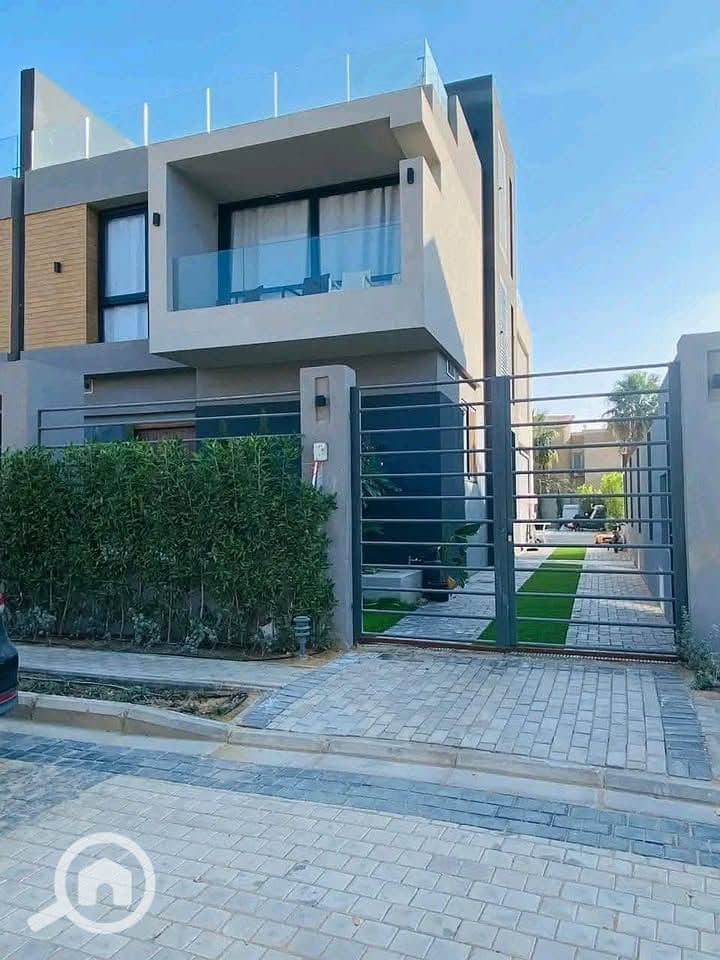 11 591883471_692695667246088_4175947531700399093_n. jpg