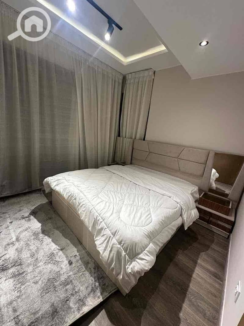 7 ebca6a9b-04e0-4a15-9214-59bd0f988e77. jpg