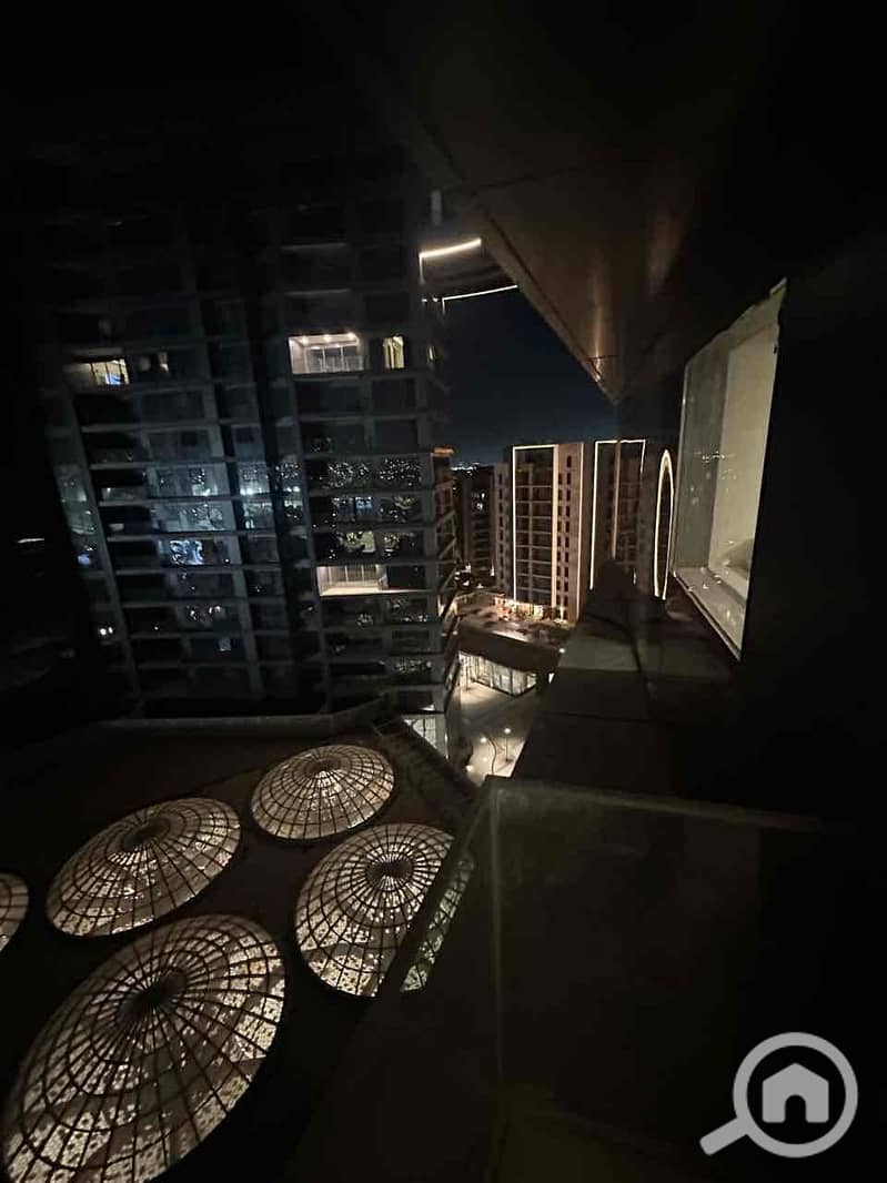 14 cf5b8084-41f8-4837-9df3-d0a4c66e9973. jpg