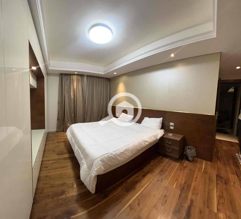 10 327f1d0a-6da6-4663-b419-e9a3da7c954a. jpg