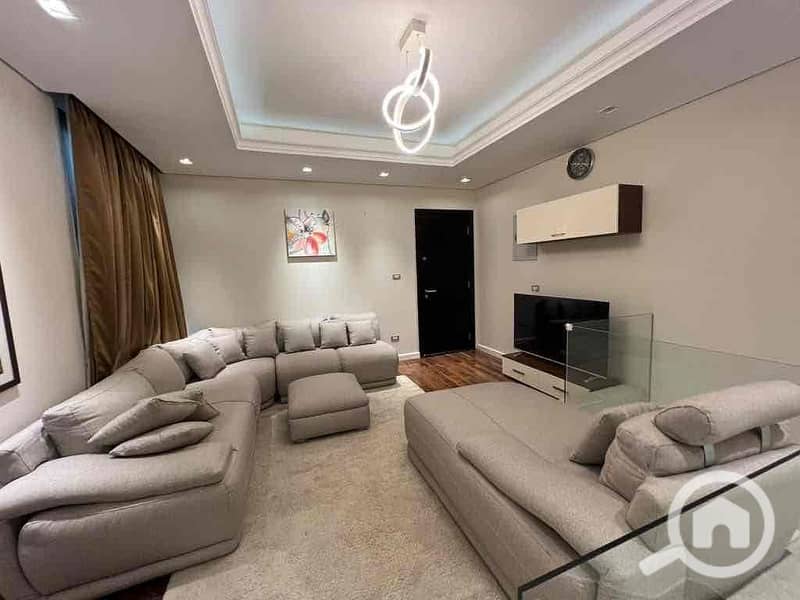 14 e3f77a45-1383-4785-932a-bb87ed195bf9. jpg