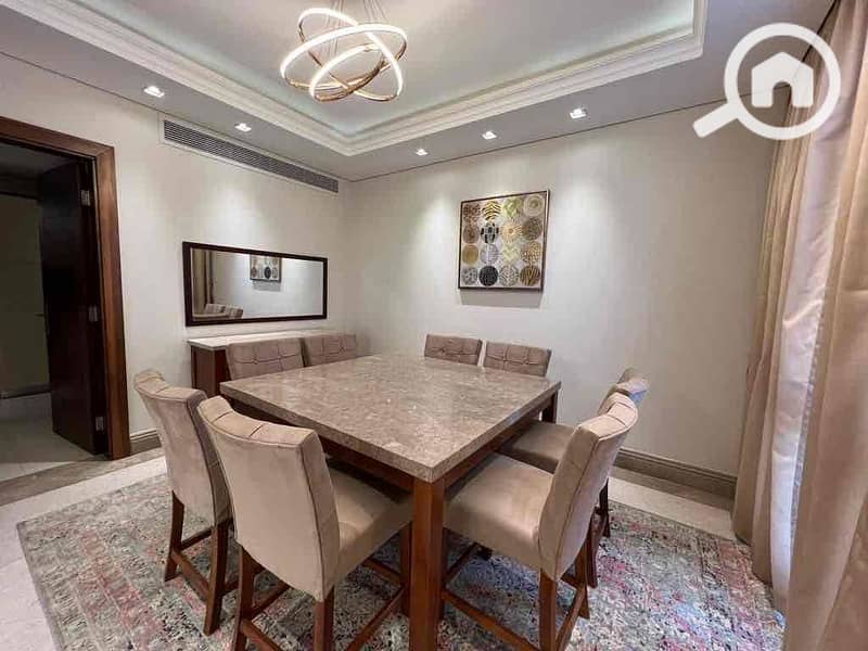 21 66d4e298-e6ba-4efc-986a-6ff361ecb77a. jpg