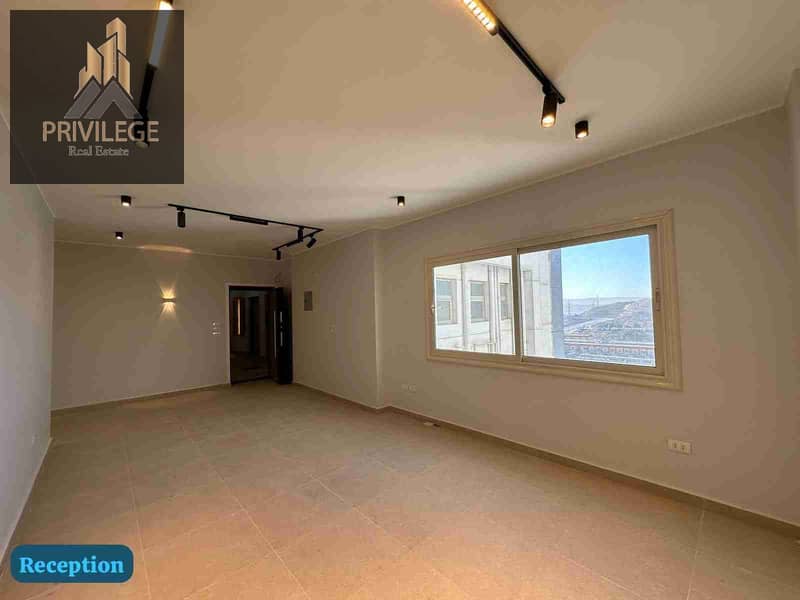 1000697646. jpg 1000697646. jpg