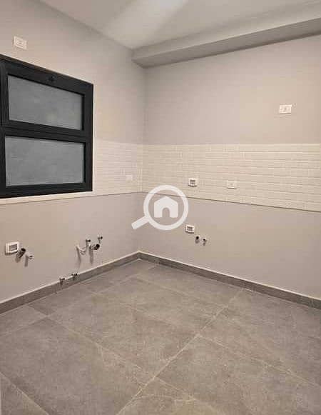 5 pQLrzpvdYMXyT1FKZZb0EAZpghKpFE5tgPSbddjy_edit_35953130968930. jpg