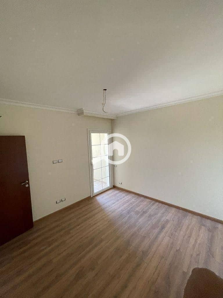 3 7c4fa798-2dd0-43d0-8d98-2e8667b689e0. jpeg