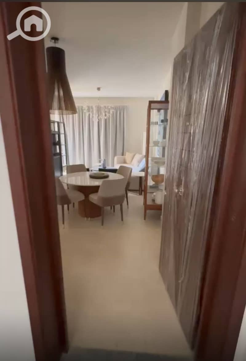 2 0946c179-3b21-40b3-9082-9590f9be9cc0. jpg