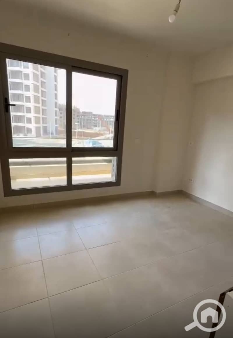 9 b35164eb-6bb3-4e12-8b3e-f2653e4bac7d. jpg