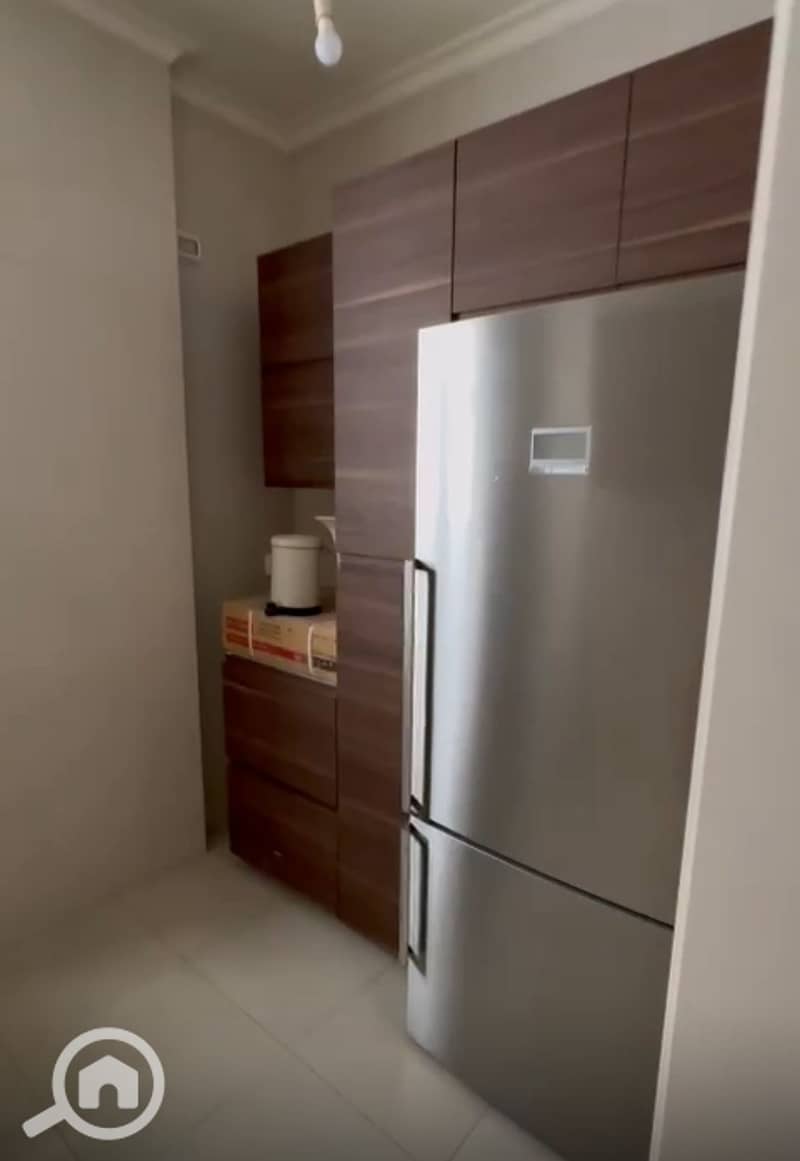 13 ca8746c6-aea2-4e3c-9b19-d0c041e5e0fc. jpg