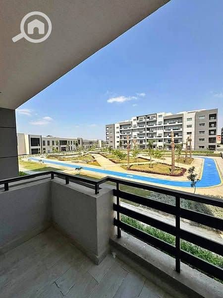 2 40ef764a-a92e-432a-b01e-0fdcd2349e9e. jpg