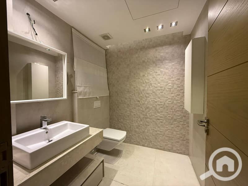 8 WhatsApp Image 2026-01-22 at 17.06. 51 (1). jpeg