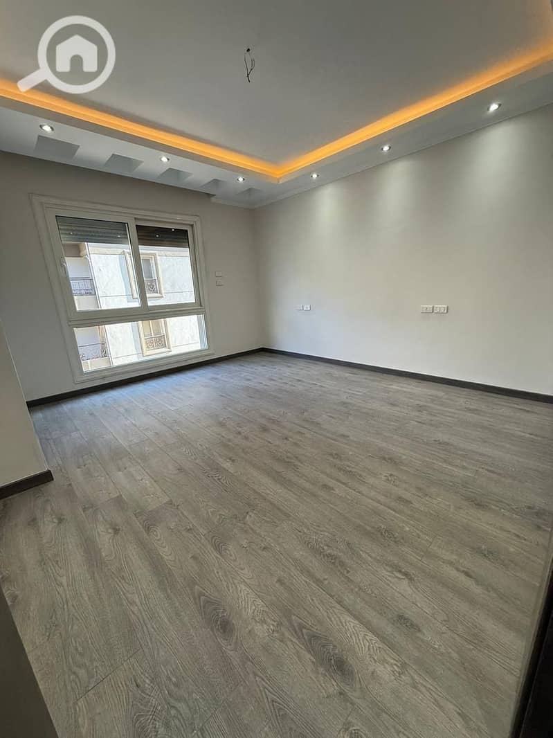 6 978ce8a1-439d-470e-ad2b-8c91c277c596. jpg