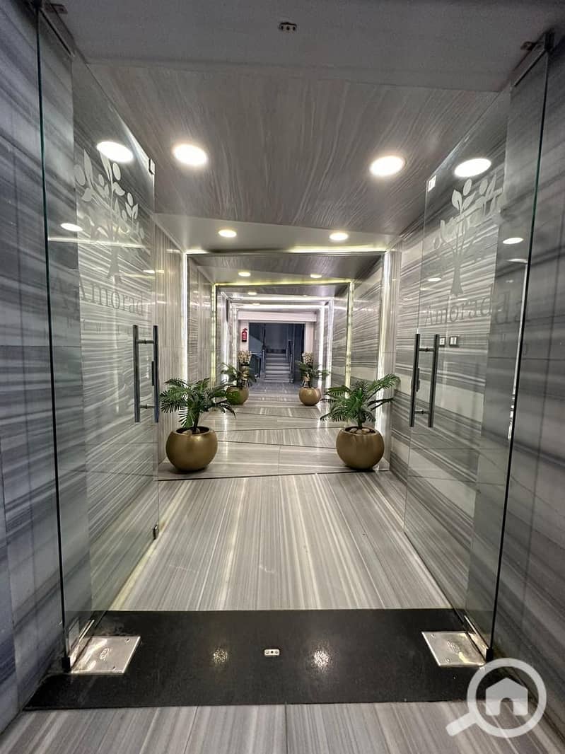 8 847ecb69-2874-4718-9bbb-e5a6210fc18a. jpg