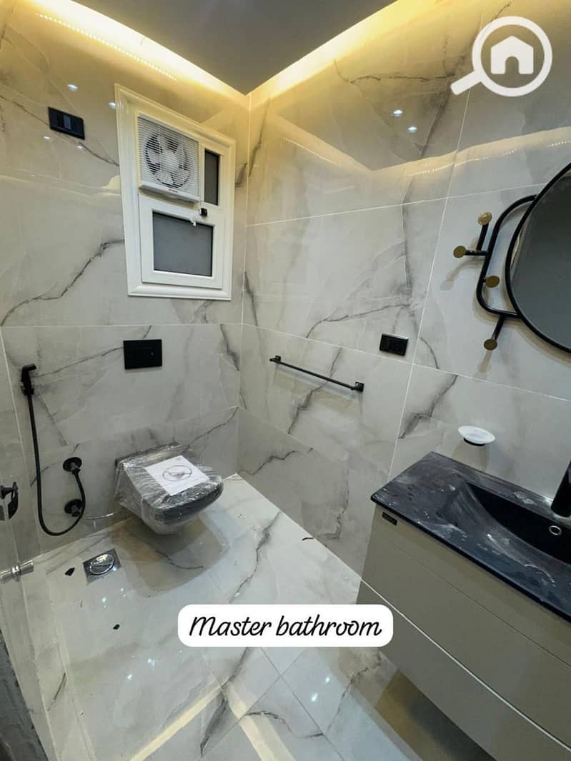 10 53a7ddbc-0b96-499e-baef-bf6171c10609. jpg