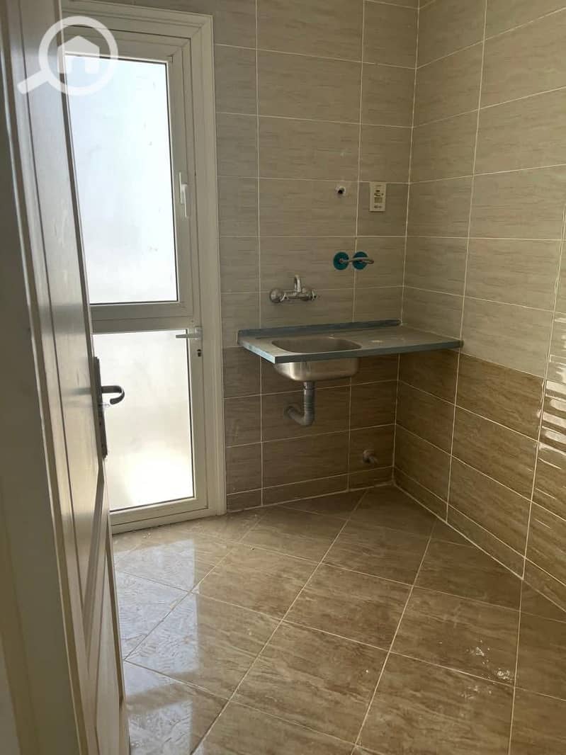 6 3391298c-2b68-461b-8a06-ead7c1ba8329. jpg