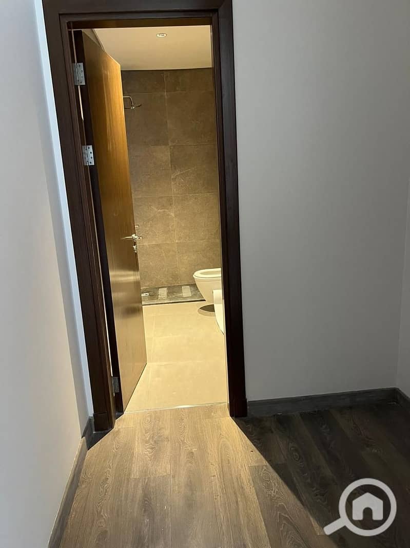 10 WhatsApp Image 2026-01-27 at 18.44. 02. jpeg