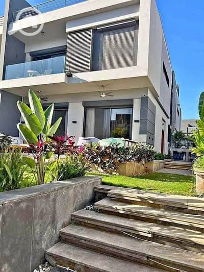 فیلا 4 غرف نوم للبيع في القاهرة الجديدة، القاهرة - 513813762_1940772923340339_1243924450016123757_n. jpg