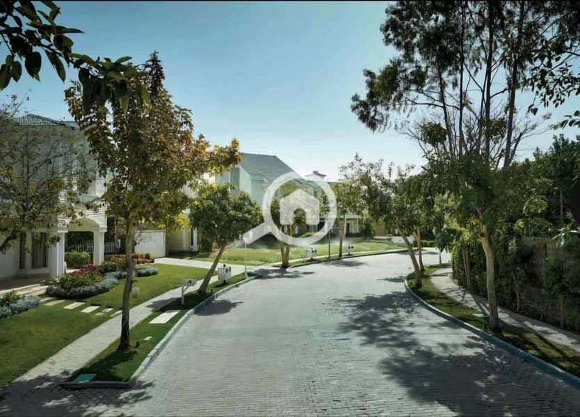 12 1dfe684d-5cc5-495a-8eaa-ea183ffa9d86. jpg