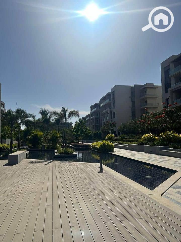 11 464453734_975680611034799_7775314968415882355_n. jpg