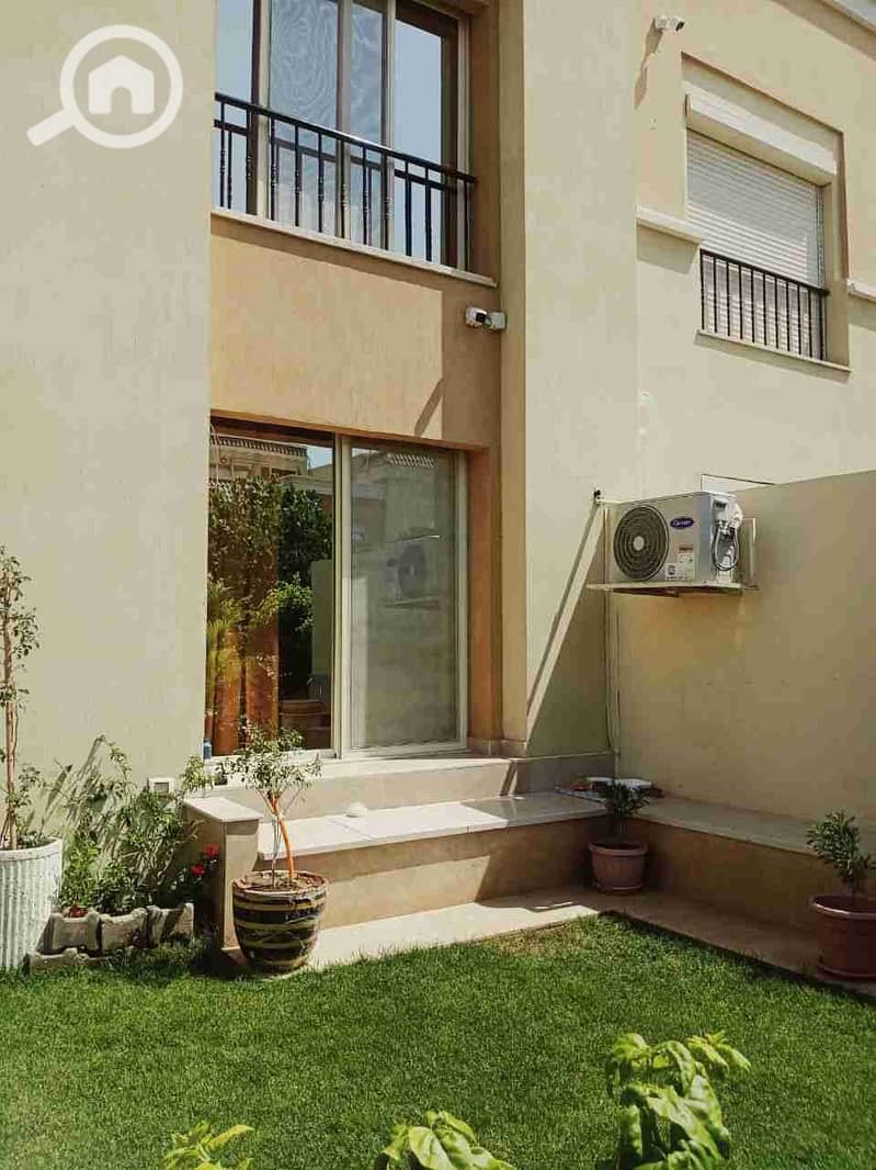 1000670558. jpg 1000670558. jpg