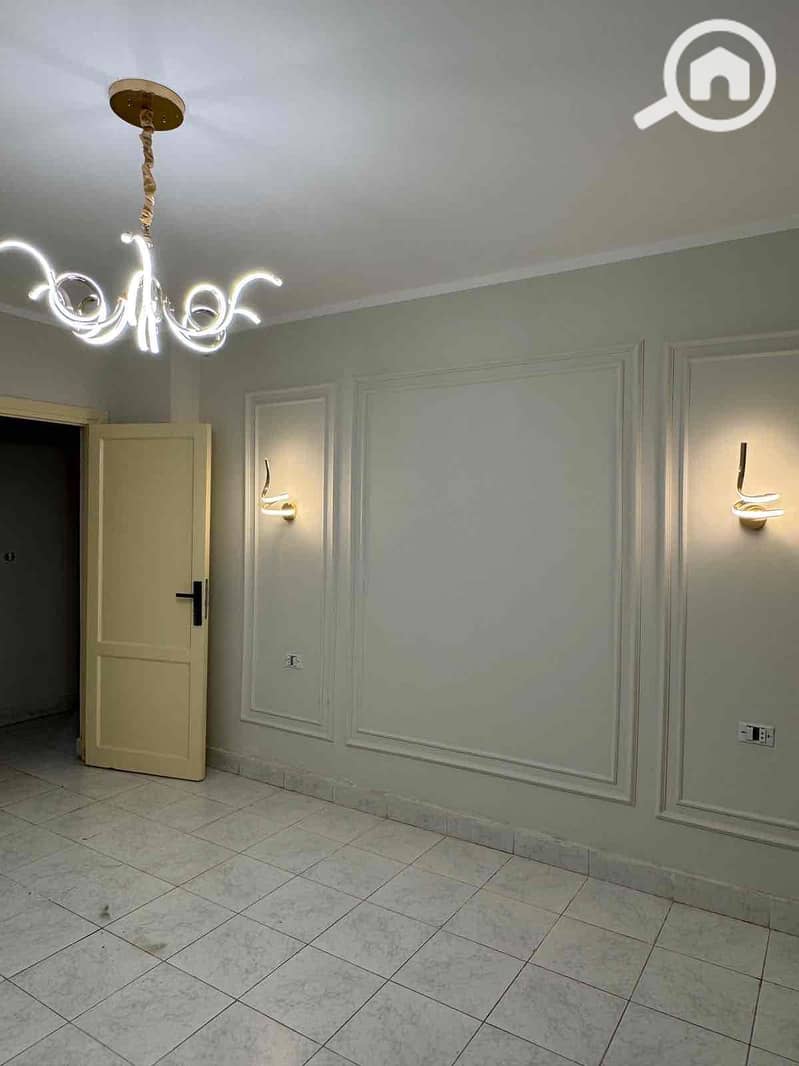 5 3adc84b9-99ed-48c4-8ef0-bac73c80f290. jpg